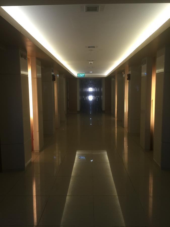 Breeze Residences Condotel Пасай Екстер'єр фото